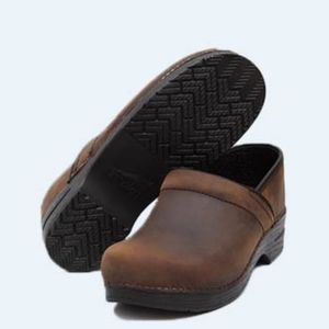 Men's Dansko professional sz43 NEW